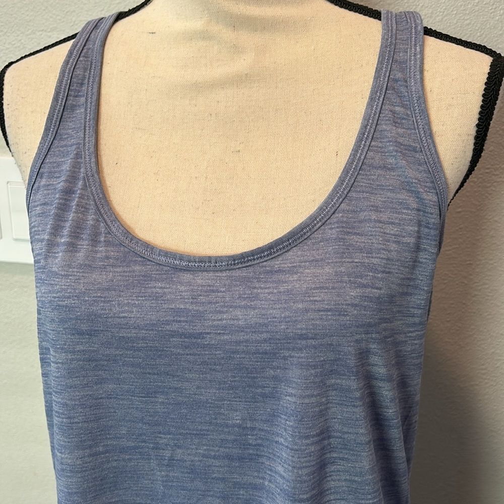 Lululemon Cool Racerback Light Blue Tank Top Size 8 - Picture 2 of 9